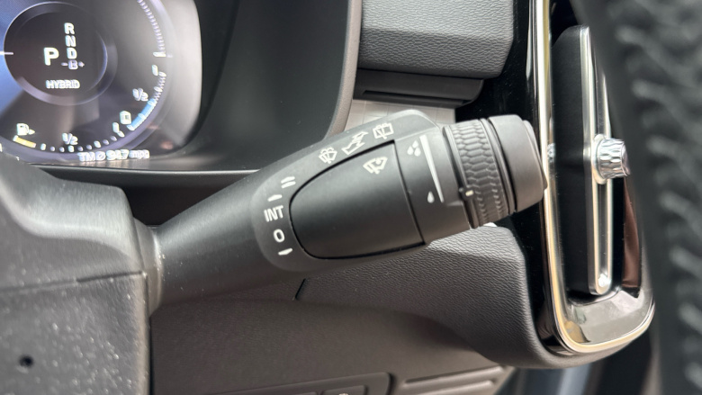 Volvo Xc40 1.5 T4 Recharge PHEV Plus Dark 5dr Auto Estate